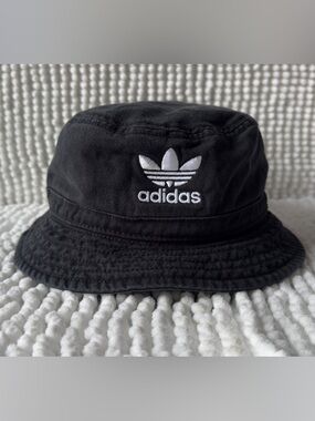 adidas Black Bucket Hat with White Trefoil Embroidery
